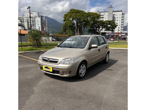 CHEVROLET CORSA 1.4 MPFI MAXX 8V FLEX 4P MANUAL CHEVROLET CORSA 1.4 MPFI MAXX 8V FLEX 4P MANUAL